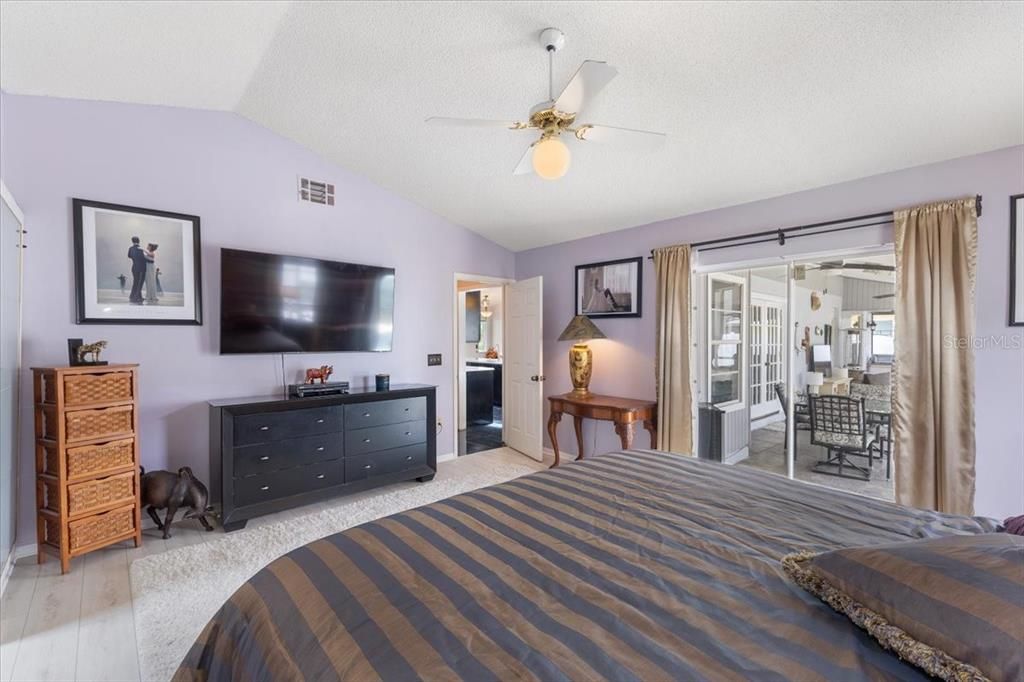 Active With Contract: $650,000 (4 beds, 2 baths, 1874 Square Feet)