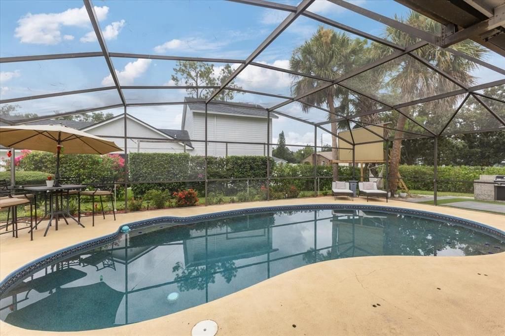 Active With Contract: $650,000 (4 beds, 2 baths, 1874 Square Feet)