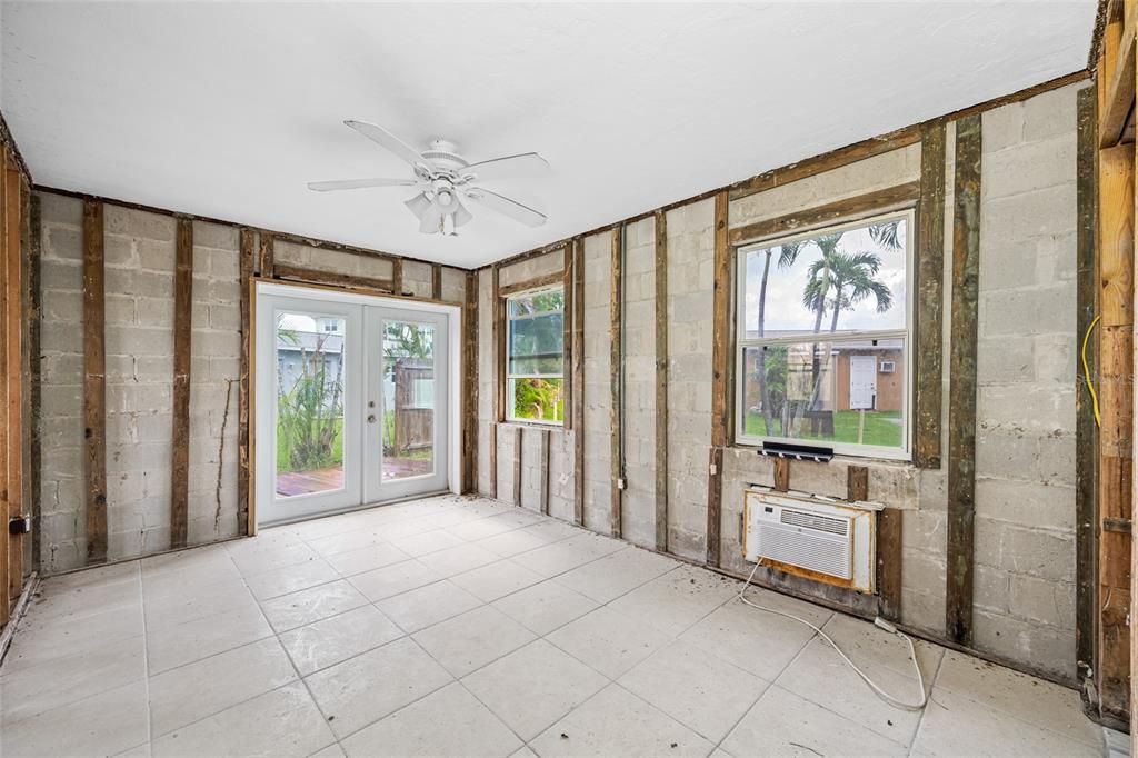 For Sale: $474,900 (4 beds, 0 baths, 1518 Square Feet)