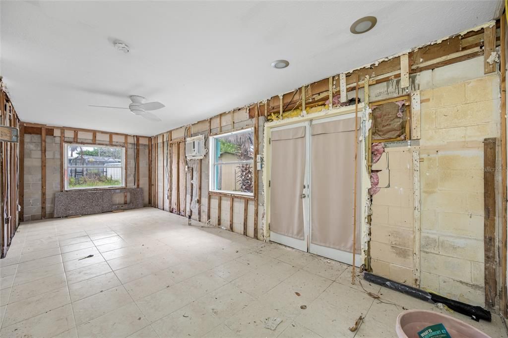 For Sale: $474,900 (4 beds, 0 baths, 1518 Square Feet)