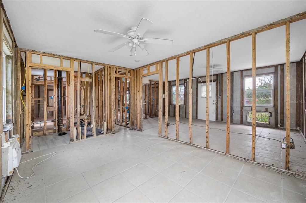 For Sale: $474,900 (4 beds, 0 baths, 1518 Square Feet)