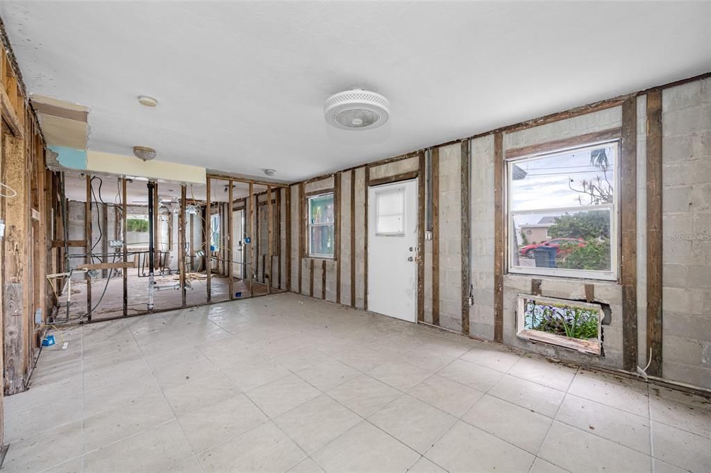 For Sale: $474,900 (4 beds, 0 baths, 1518 Square Feet)