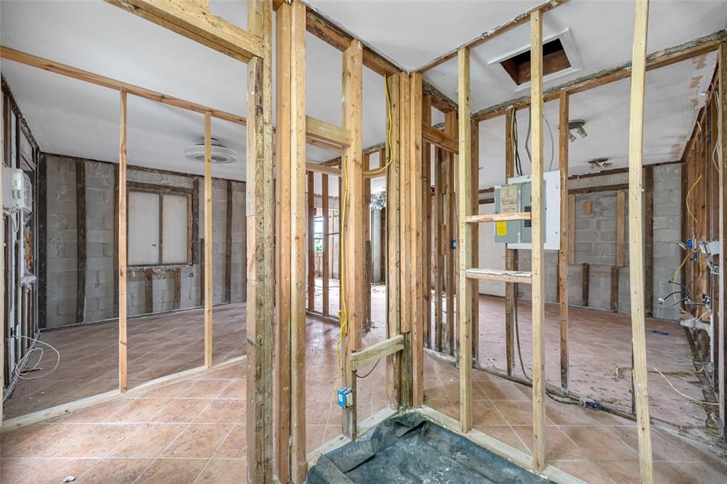 For Sale: $474,900 (4 beds, 0 baths, 1518 Square Feet)