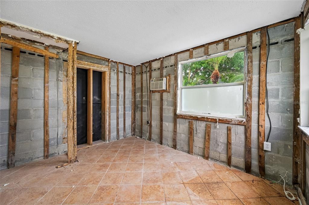 For Sale: $474,900 (4 beds, 0 baths, 1518 Square Feet)