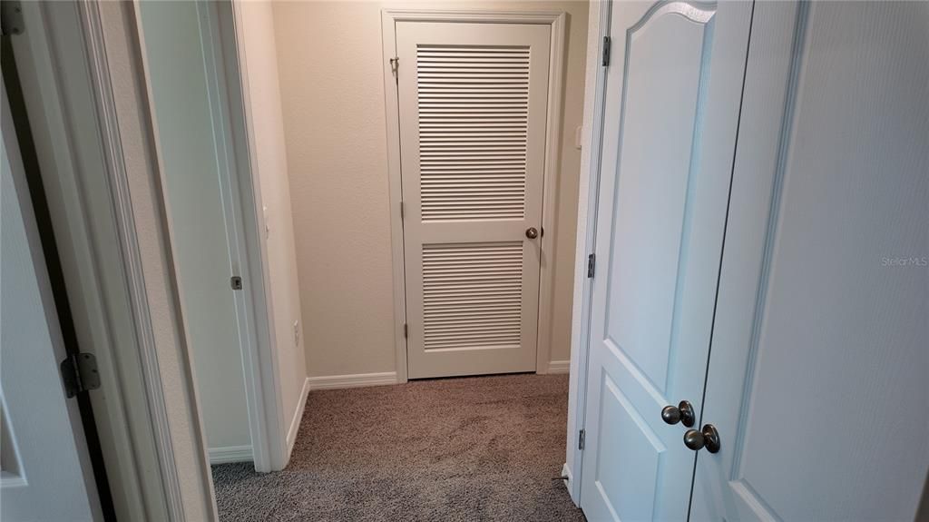 Activo con contrato: $1,850 (3 camas, 2 baños, 1488 Pies cuadrados)