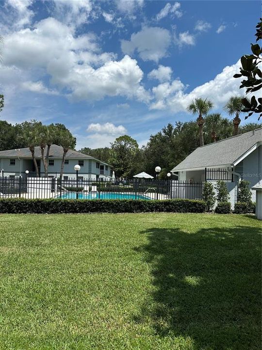 На продажу: $119,900 (2 спален, 2 ванн, 837 Квадратных фут)