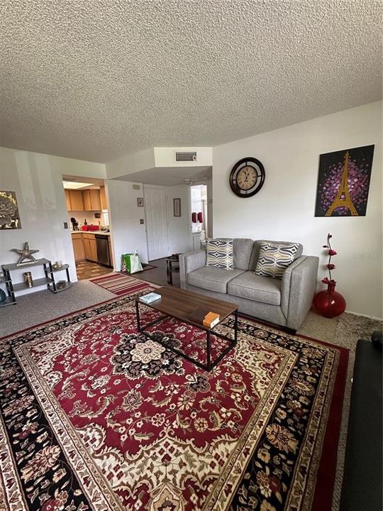 На продажу: $119,900 (2 спален, 2 ванн, 837 Квадратных фут)