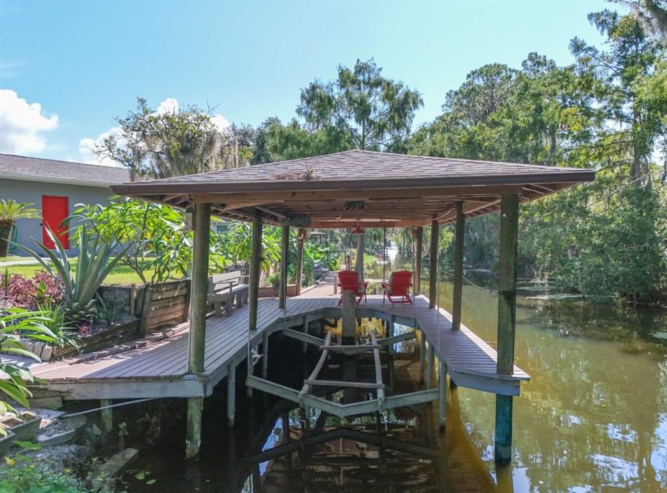 Под контрактом: $424,900 (2 спален, 2 ванн, 1432 Квадратных фут)