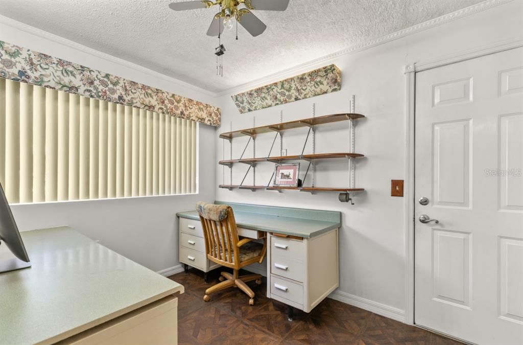 Под контрактом: $424,900 (2 спален, 2 ванн, 1432 Квадратных фут)