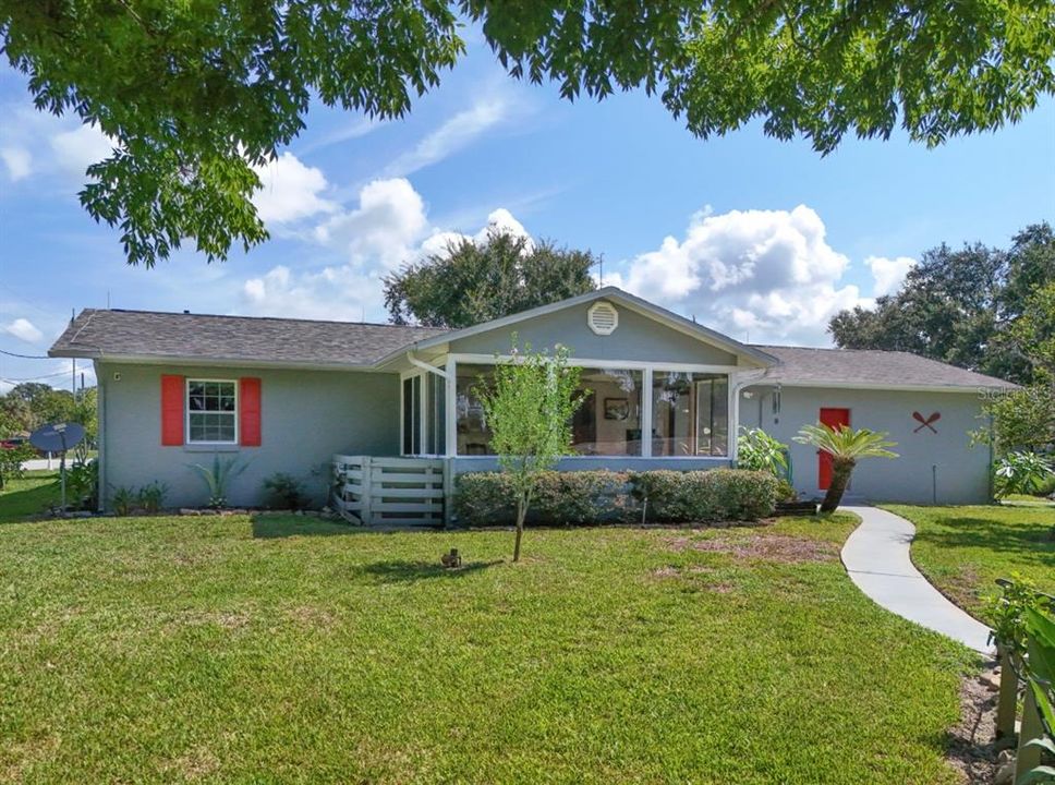 Под контрактом: $424,900 (2 спален, 2 ванн, 1432 Квадратных фут)