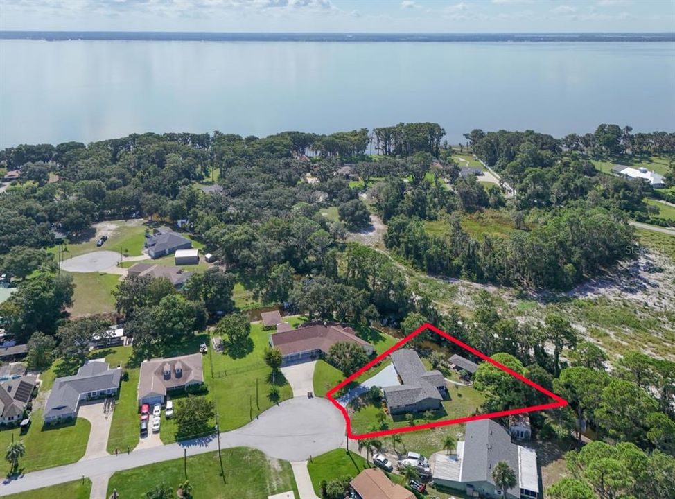 Под контрактом: $424,900 (2 спален, 2 ванн, 1432 Квадратных фут)