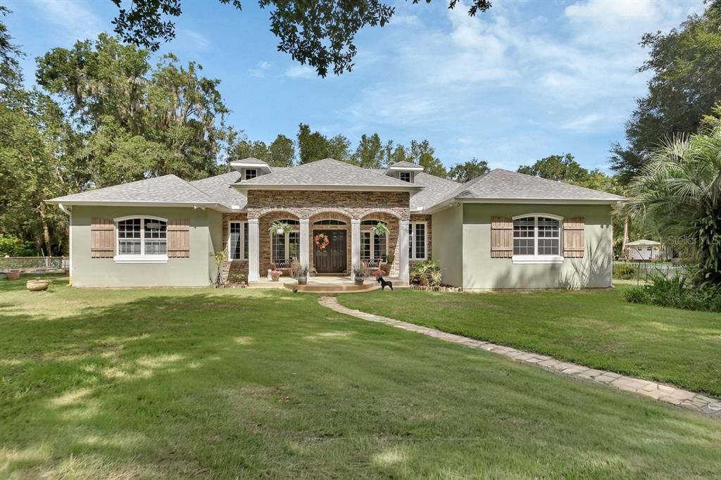 Recently Sold: $870,000 (4 beds, 2 baths, 2851 Square Feet)