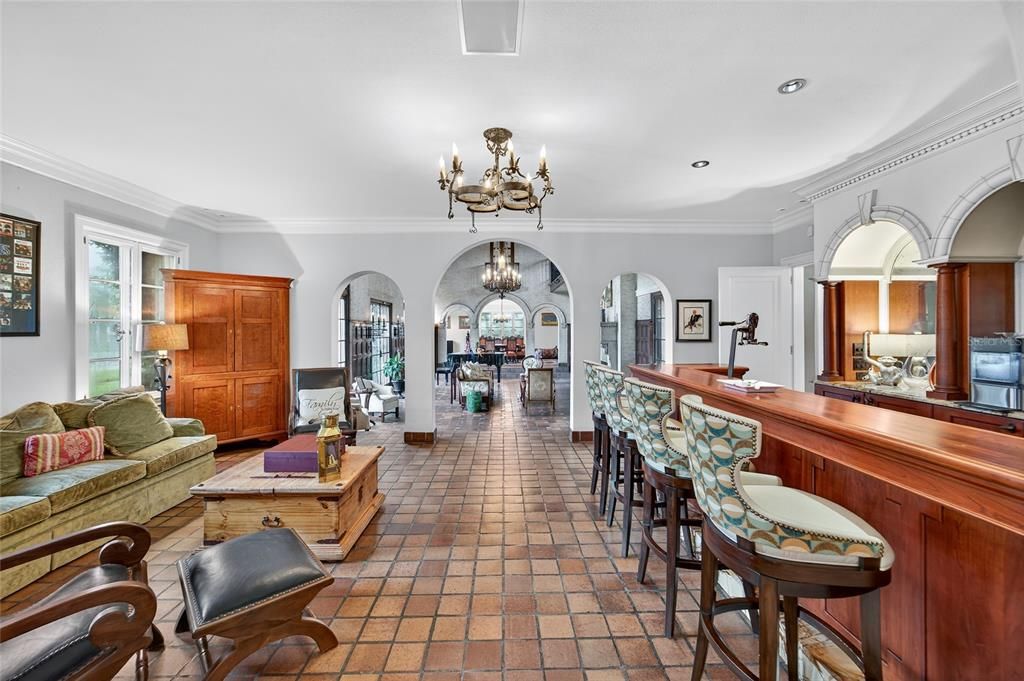 En Venta: $5,200,000 (6 camas, 6 baños, 7854 Pies cuadrados)