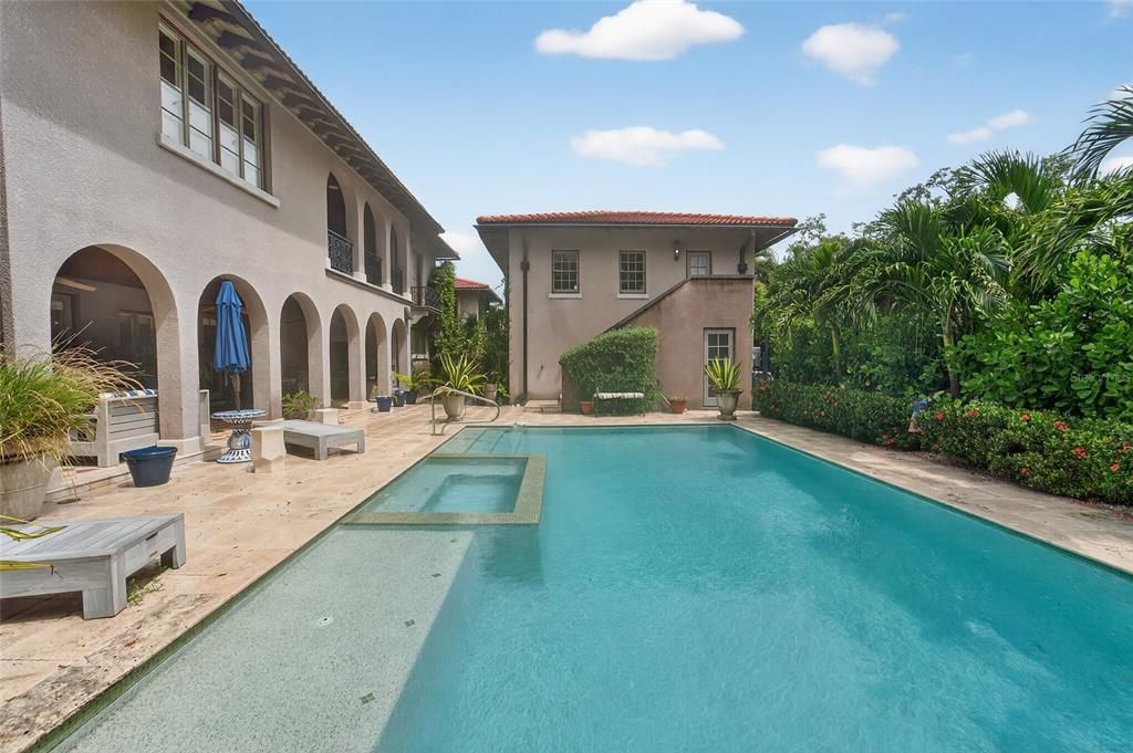 En Venta: $5,200,000 (6 camas, 6 baños, 7854 Pies cuadrados)