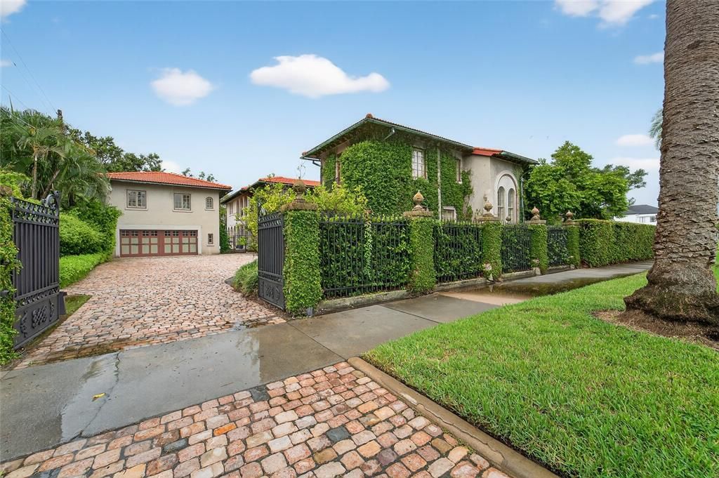 En Venta: $5,200,000 (6 camas, 6 baños, 7854 Pies cuadrados)