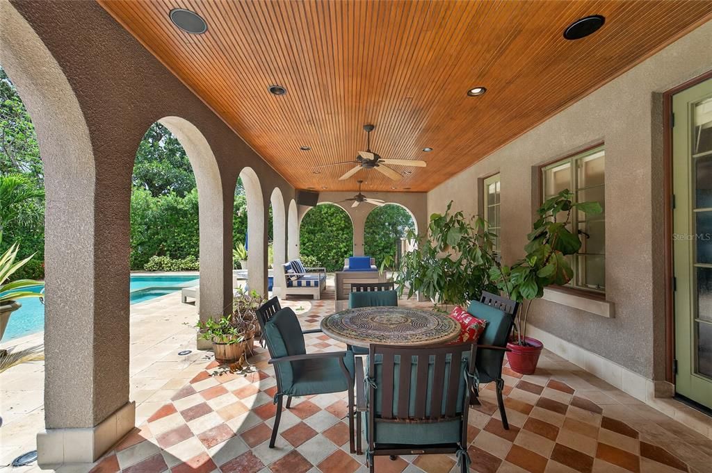 En Venta: $5,200,000 (6 camas, 6 baños, 7854 Pies cuadrados)