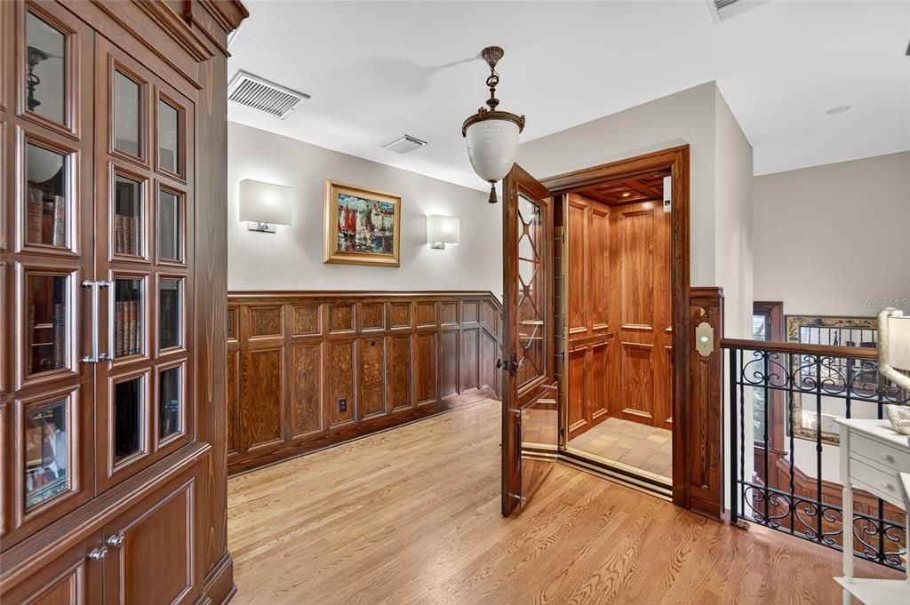 En Venta: $5,200,000 (6 camas, 6 baños, 7854 Pies cuadrados)