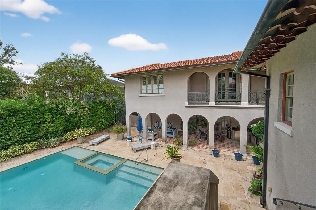 En Venta: $5,200,000 (6 camas, 6 baños, 7854 Pies cuadrados)