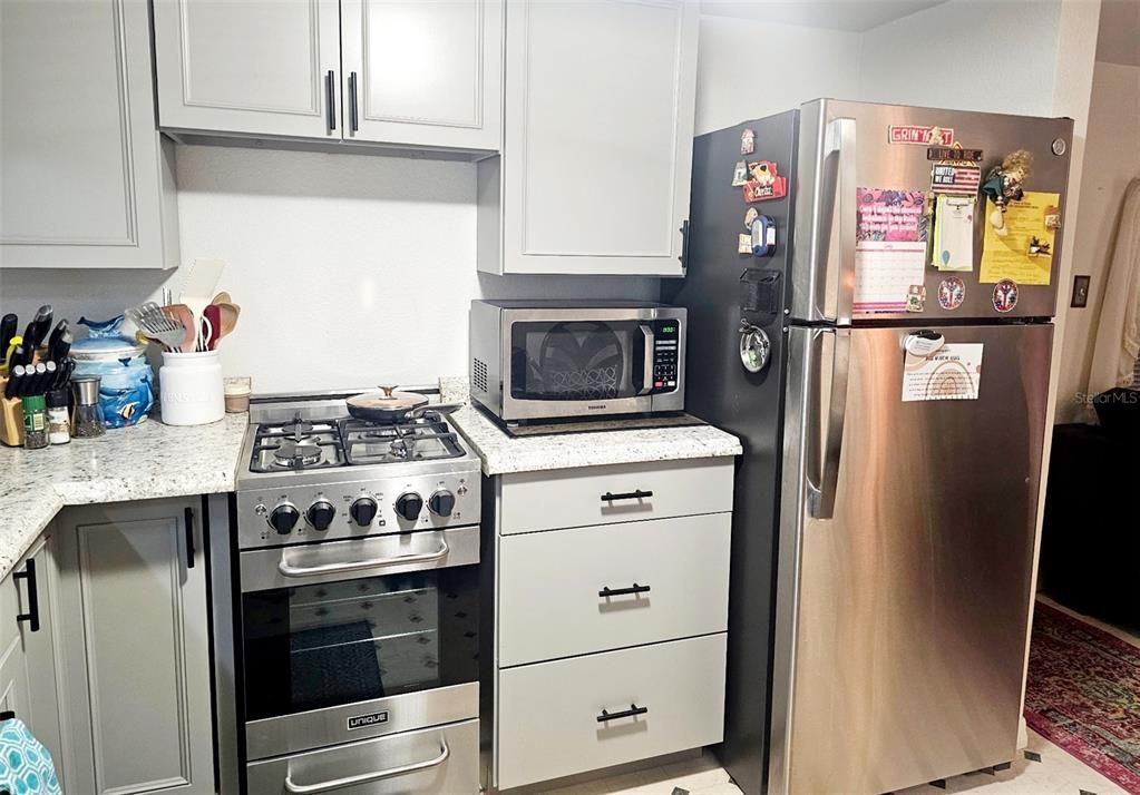 For Sale: $77,000 (1 beds, 1 baths, 460 Square Feet)