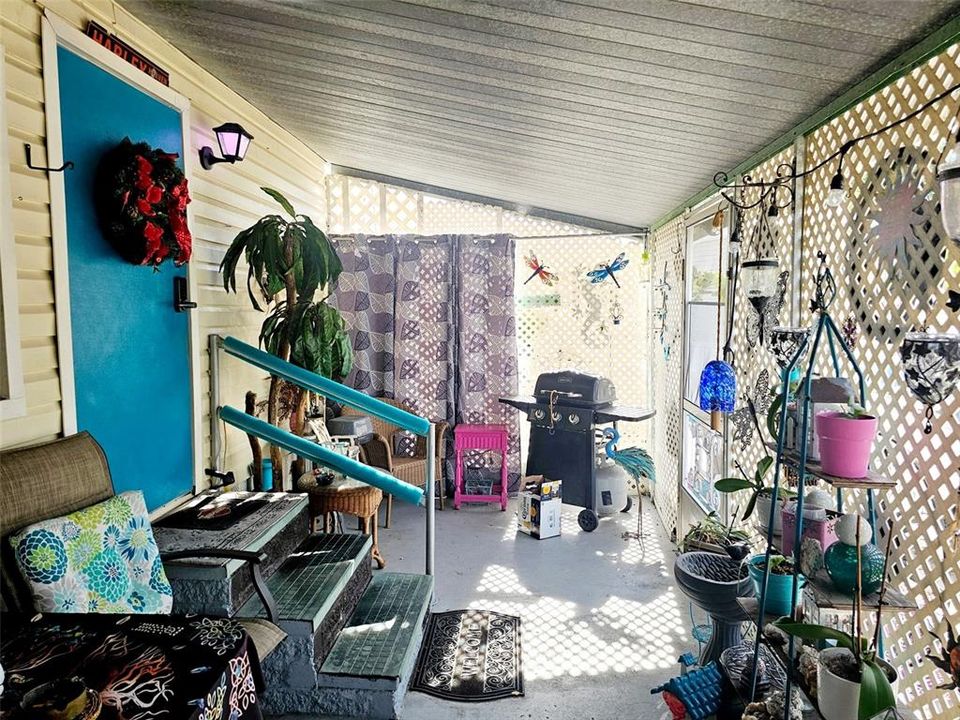 For Sale: $77,000 (1 beds, 1 baths, 460 Square Feet)