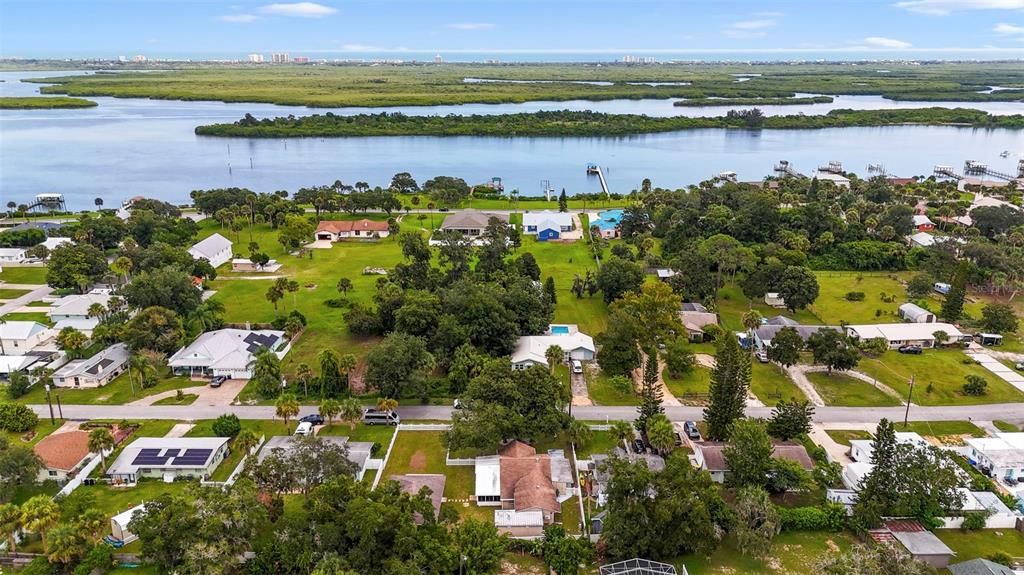 For Sale: $339,000 (2 beds, 2 baths, 1200 Square Feet)