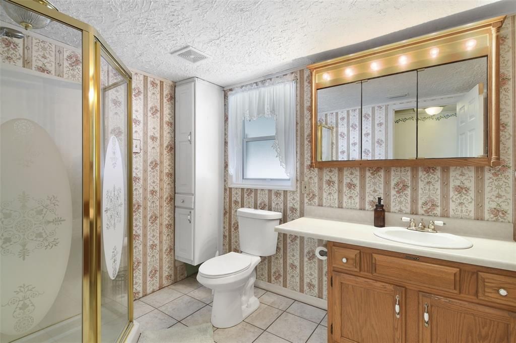 For Sale: $339,000 (2 beds, 2 baths, 1200 Square Feet)