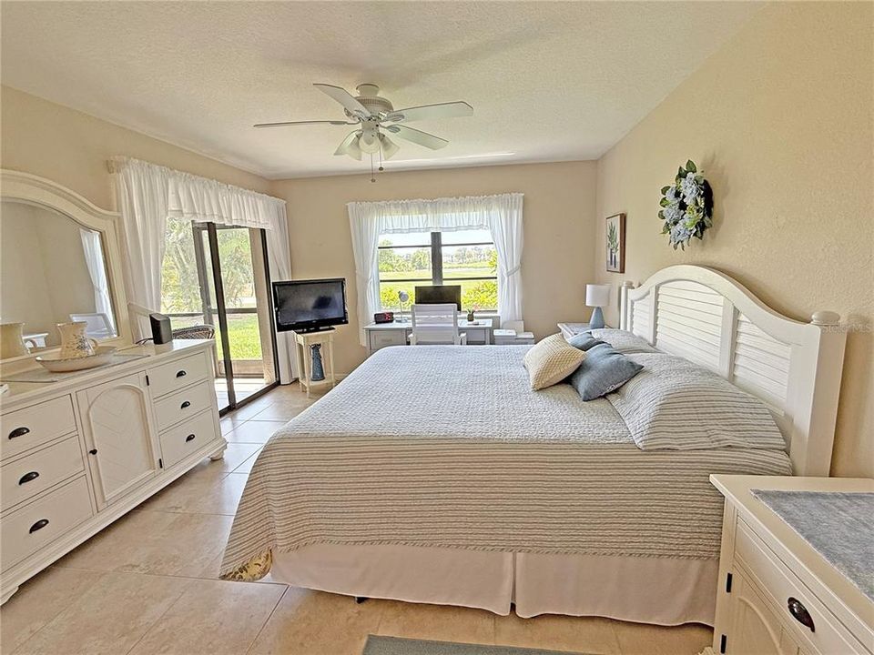 待售: $185,000 (2 贝兹, 2 浴室, 1165 平方英尺)