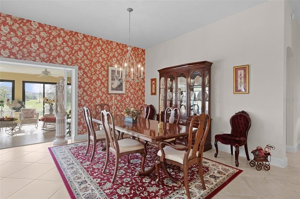 En Venta: $799,900 (3 camas, 2 baños, 1971 Pies cuadrados)