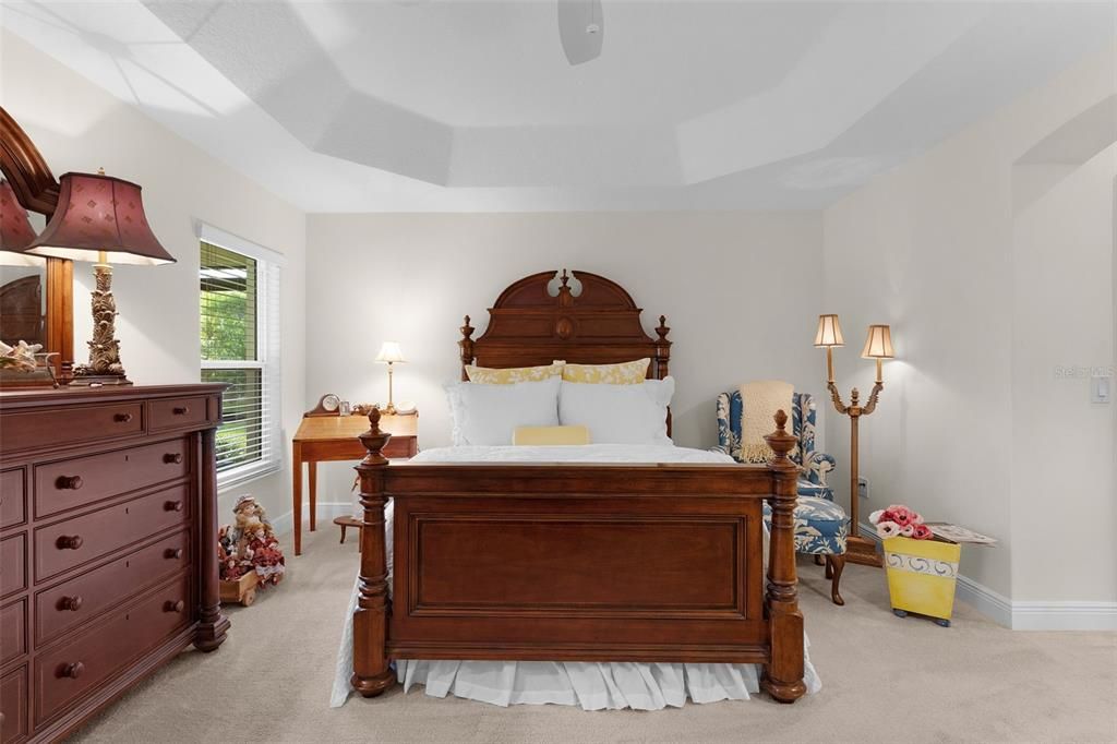 En Venta: $799,900 (3 camas, 2 baños, 1971 Pies cuadrados)