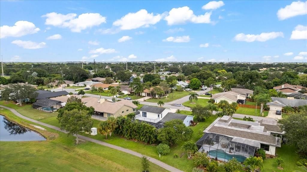 En Venta: $589,000 (4 camas, 2 baños, 2461 Pies cuadrados)