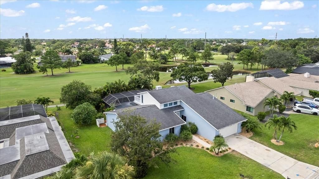 En Venta: $589,000 (4 camas, 2 baños, 2461 Pies cuadrados)