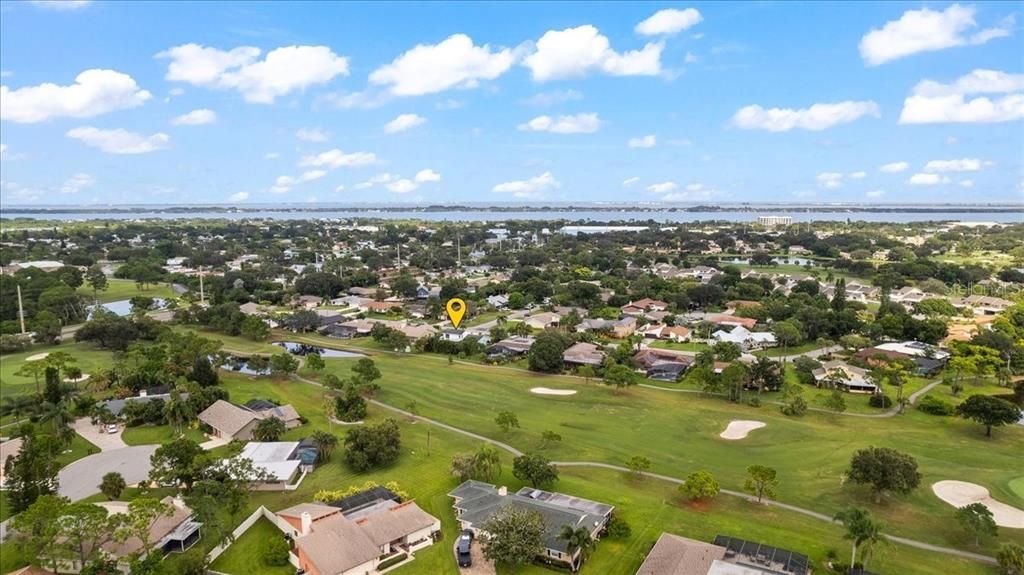 En Venta: $589,000 (4 camas, 2 baños, 2461 Pies cuadrados)