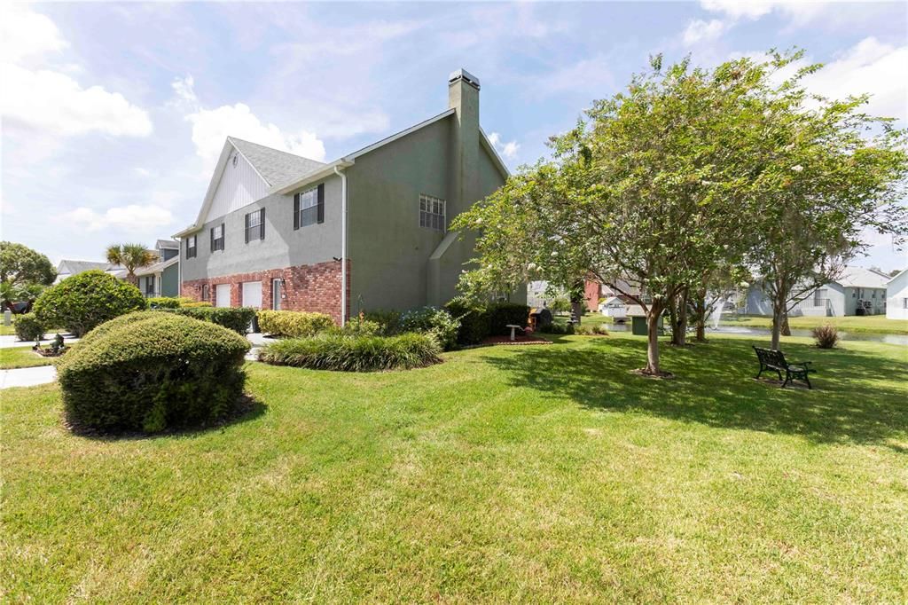 Под контрактом: $179,900 (2 спален, 2 ванн, 1796 Квадратных фут)