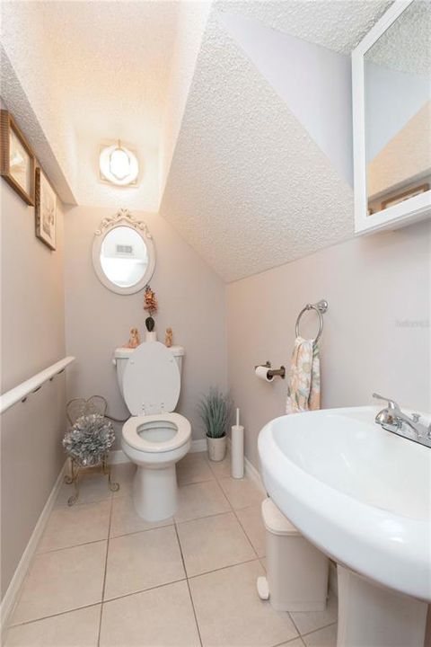 Под контрактом: $179,900 (2 спален, 2 ванн, 1796 Квадратных фут)