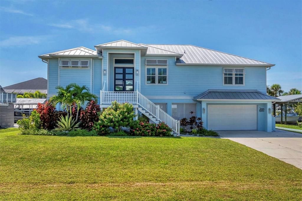 For Sale: $1,599,000 (3 beds, 2 baths, 2264 Square Feet)