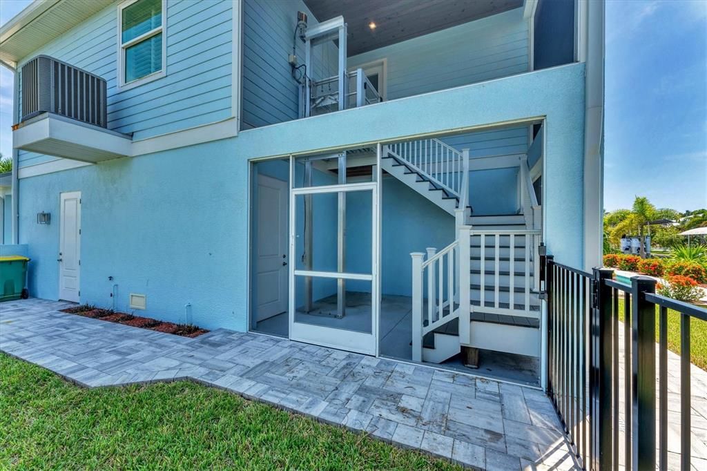 For Sale: $1,599,000 (3 beds, 2 baths, 2264 Square Feet)