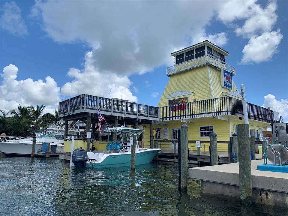 For Sale: $1,599,000 (3 beds, 2 baths, 2264 Square Feet)