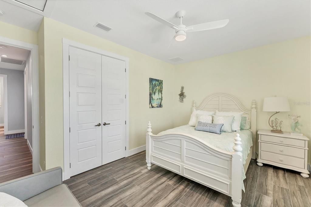 For Sale: $1,599,000 (3 beds, 2 baths, 2264 Square Feet)