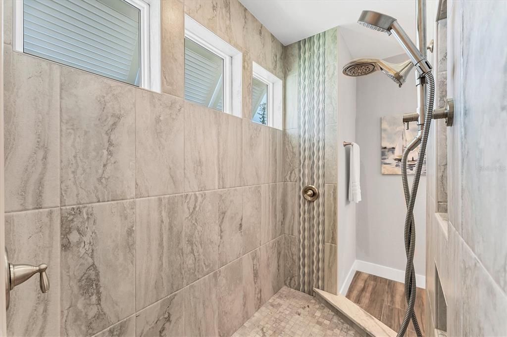 For Sale: $1,599,000 (3 beds, 2 baths, 2264 Square Feet)