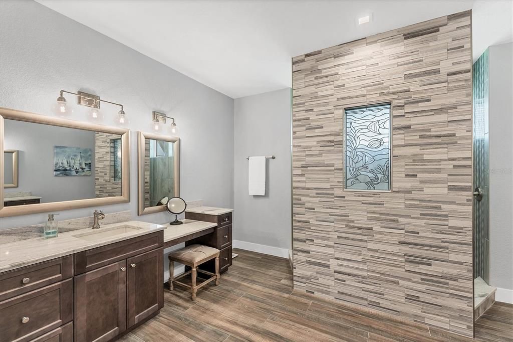 For Sale: $1,599,000 (3 beds, 2 baths, 2264 Square Feet)