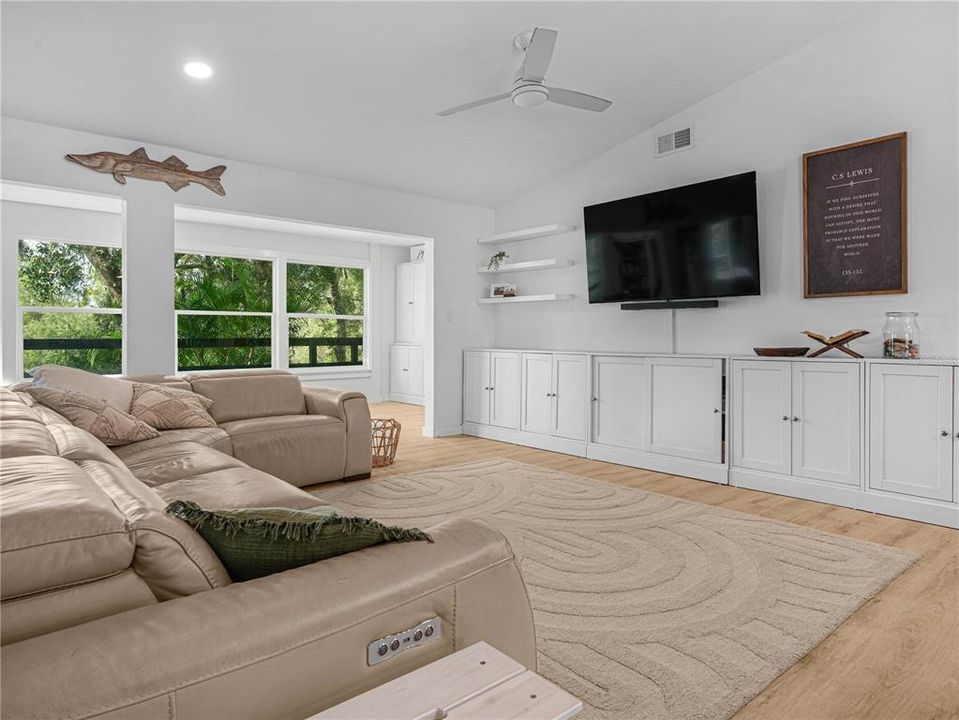 待售: $799,000 (4 贝兹, 3 浴室, 2510 平方英尺)