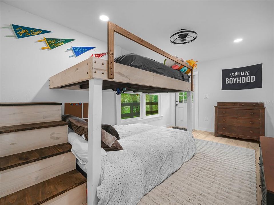 待售: $799,000 (4 贝兹, 3 浴室, 2510 平方英尺)