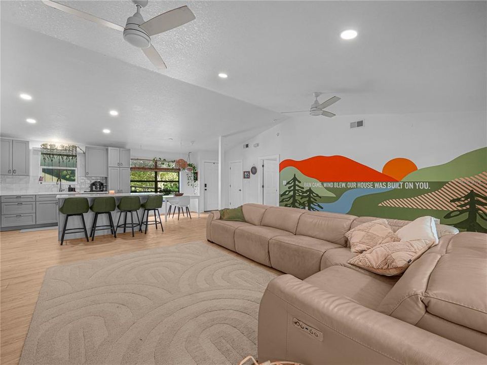 待售: $799,000 (4 贝兹, 3 浴室, 2510 平方英尺)