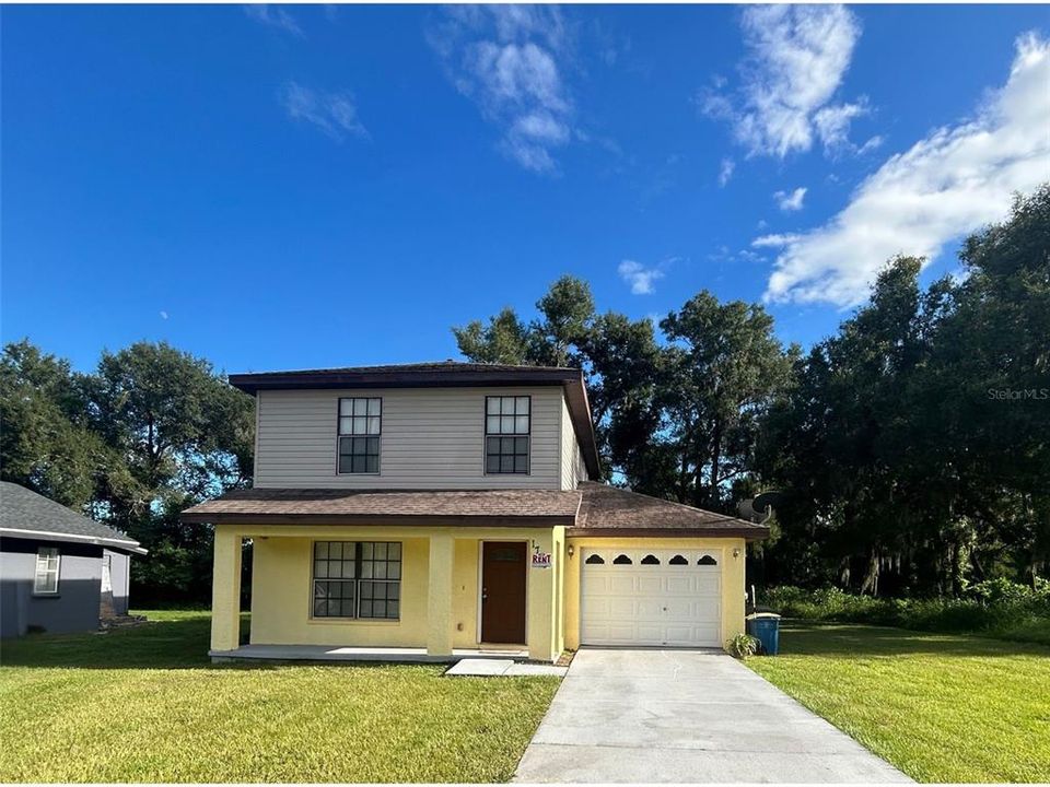 Recently Rented: $1,600 (3 beds, 2 baths, 1470 Square Feet)