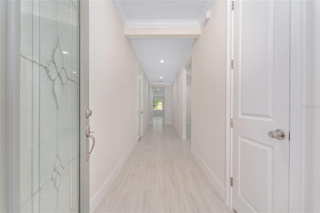 Под контрактом: $340,000 (4 спален, 3 ванн, 2069 Квадратных фут)