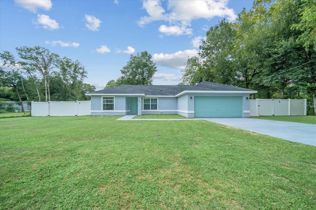 For Sale: $240,900 (3 beds, 2 baths, 1362 Square Feet)