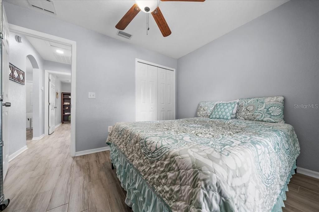 For Sale: $240,900 (3 beds, 2 baths, 1362 Square Feet)