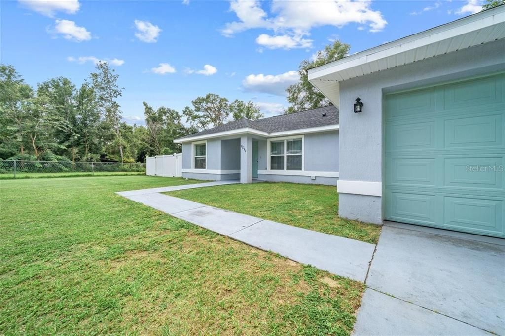 For Sale: $240,900 (3 beds, 2 baths, 1362 Square Feet)