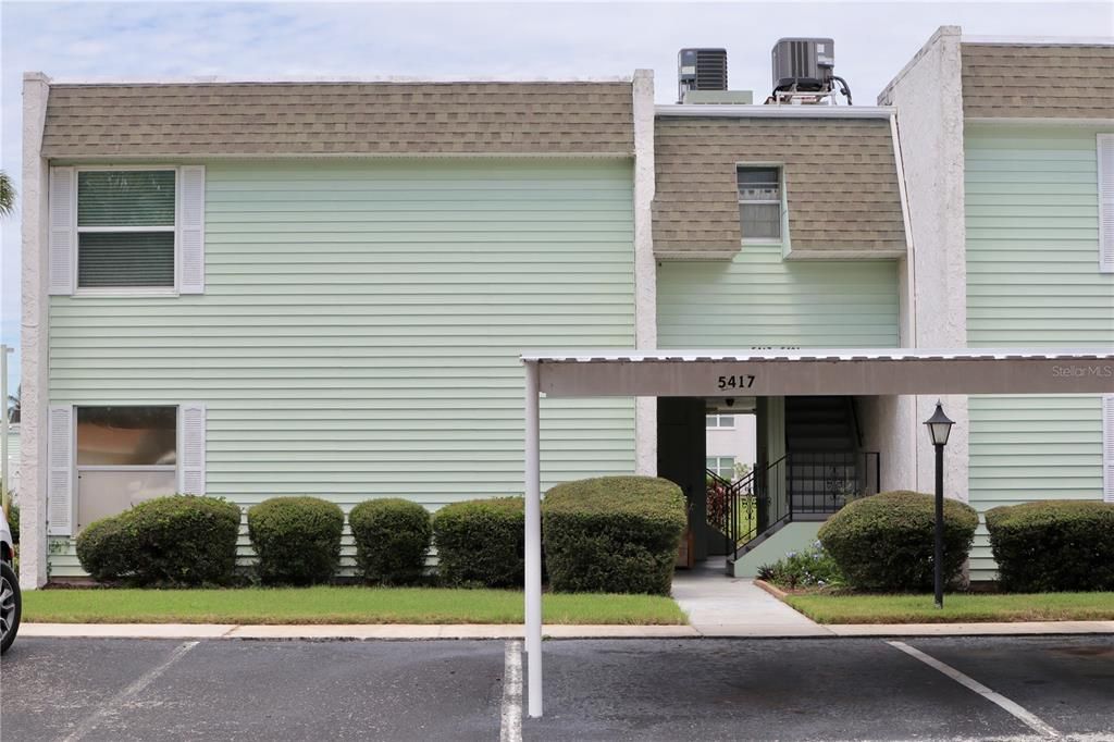 待售: $115,900 (1 贝兹, 1 浴室, 888 平方英尺)