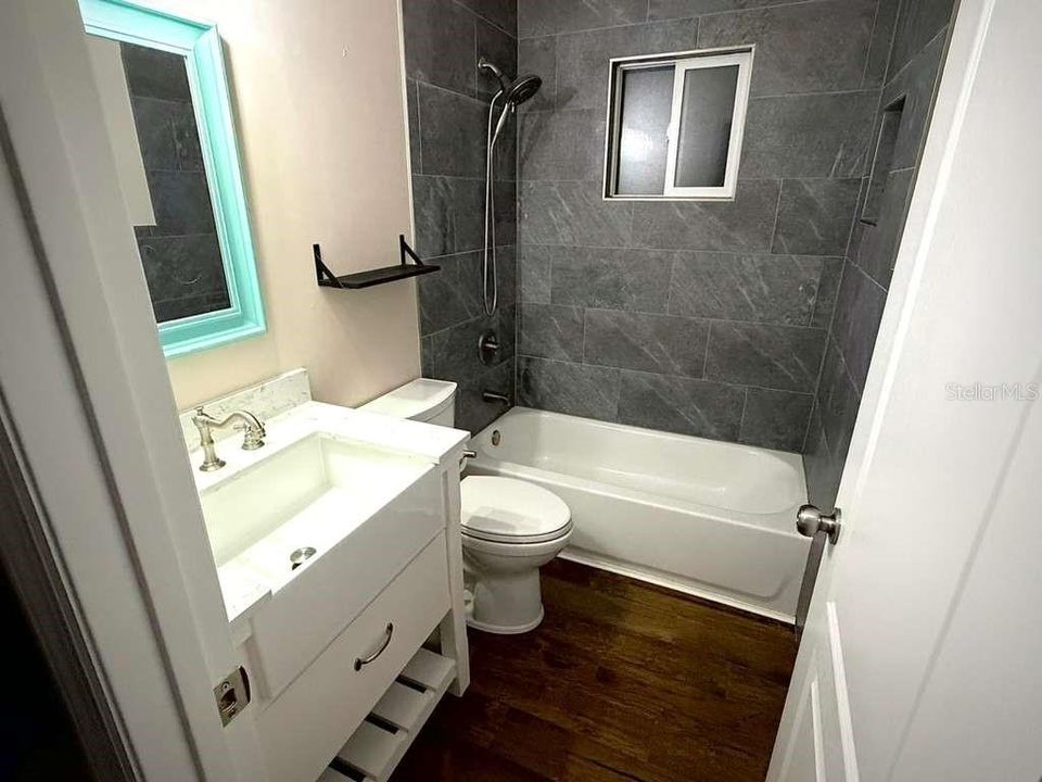 待售: $289,000 (3 贝兹, 2 浴室, 1128 平方英尺)